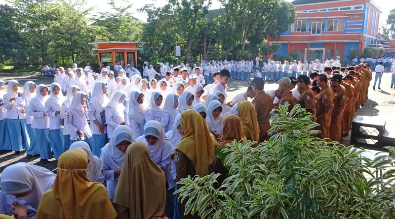 Hari pertama masuk sekolah SMADA gelar halal bihalal